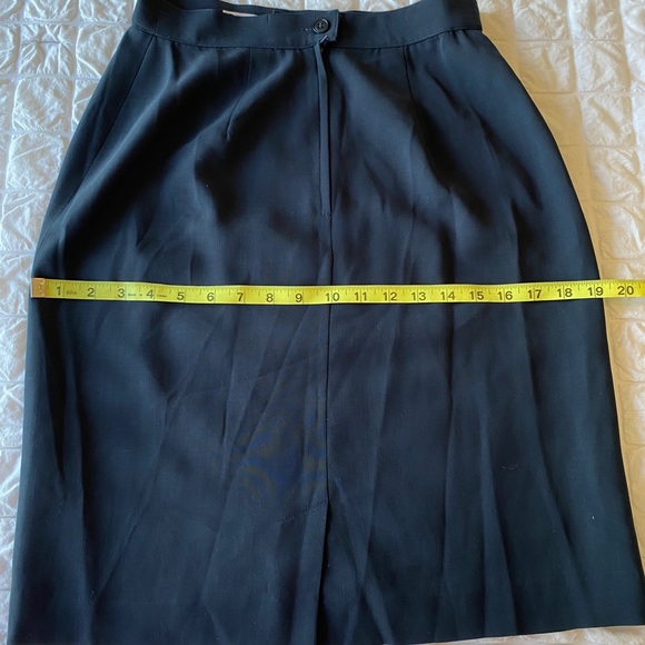 MaxMara 100% Virgin Wool Navy Pencil Skirt - Picture 8 of 10